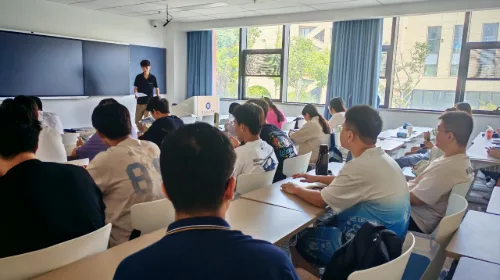 从这里出发！惠灵顿学院2025级新生军训启程
