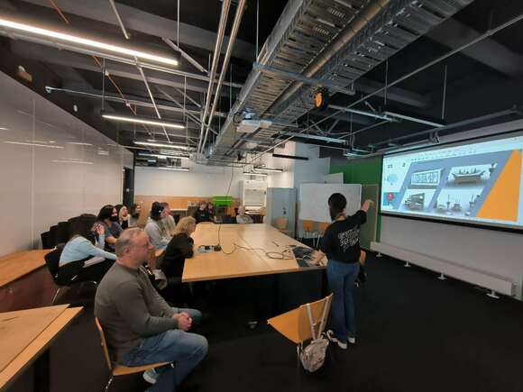 图片9.jpg 图片9.jpg