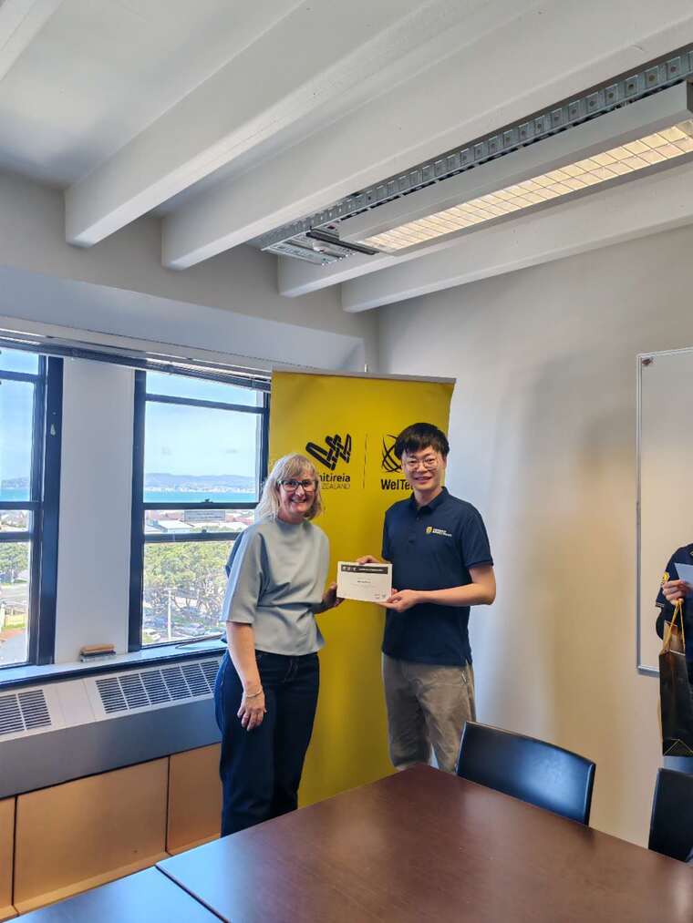 图片22.jpg 图片22.jpg