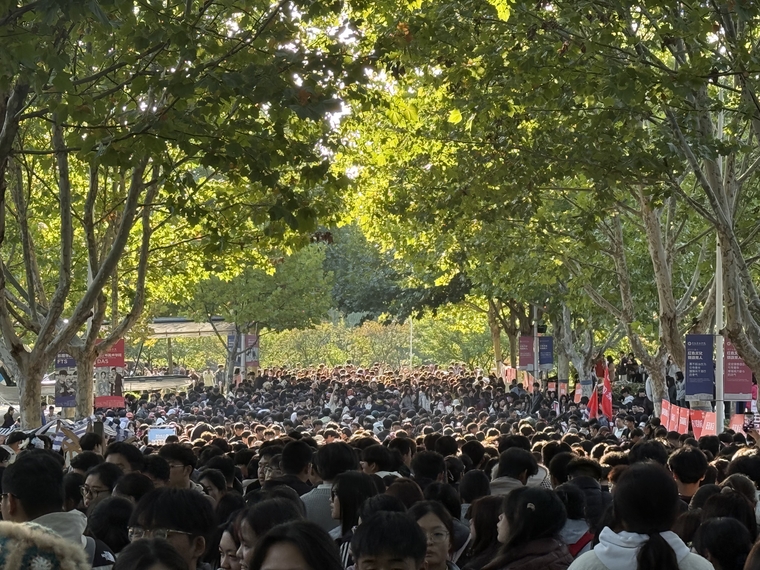 a933de83da8ba81fd463d6f2cc0a4463(1).jpg a933de83da8ba81fd463d6f2cc0a4463(1).jpg