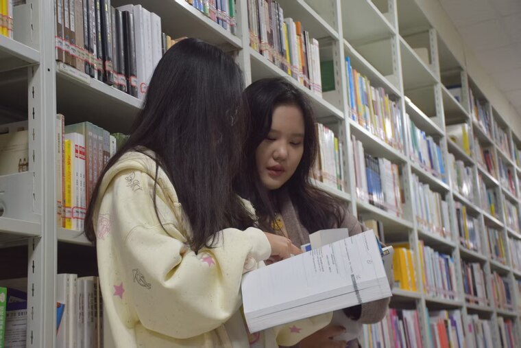 “书海同行·月度共读计划”——解锁高互动阅读体验